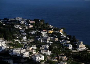 La sostenibilità delle isole minori è lontana, ma Capri e Sant’Antioco lanciano la volata
