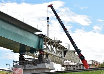 Tav, completato l’impalcato del viadotto sul Mincio a Peschiera