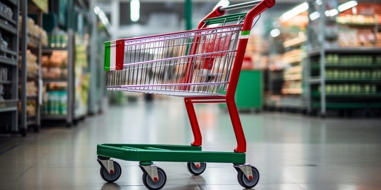 Inflazione stabile a giugno (0,8%). Ma preoccupano prospettive per l’industria