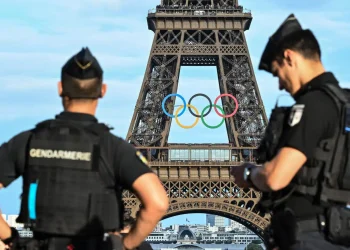 Le Olimpiadi di Parigi cedono: sì all’utilizzo di aria condizionata nel villaggio