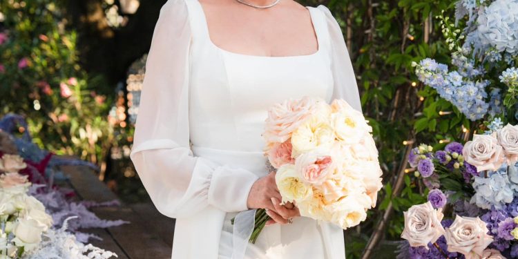 Castiglione delle Stiviere, un’estate in copertina per Atelier Emè: Simona Ventura sposa