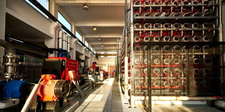 In Italia 40 dissalatori, in Spagna 800. Tota: “Meno di un miliardo per placare la siccità”