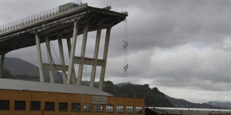 Ponte Morandi, 6 anni dopo l’Italia non dimentica. Mattarella: “Accertare responsabilità”