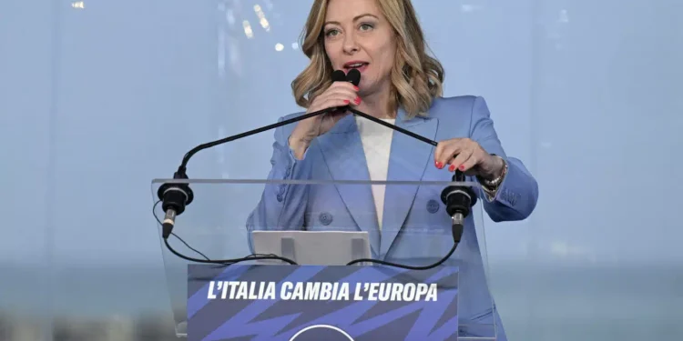 Ue, Meloni: “Italia non è isolata, a Fitto ruolo di peso. Nostro governo il più stabile”