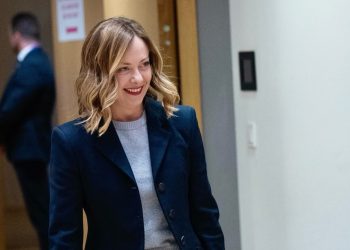 Manovra, Meloni: “Stagione dei soldi gettati è finita, scelte serie e di buon senso”