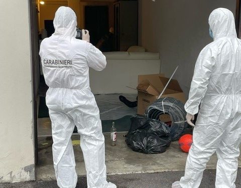 Strangolata e gettata nel cortile: fermato un ragazzo di 17 anni