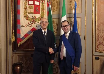 Mantova, scambio di saluti tra il nuovo Prefetto Roberto Bolognesi e il presidente della Provincia Carlo Bottani