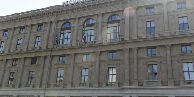 Infrastrutture, porti e difesa suolo: in Liguria la partita tra Bucci e Orlando