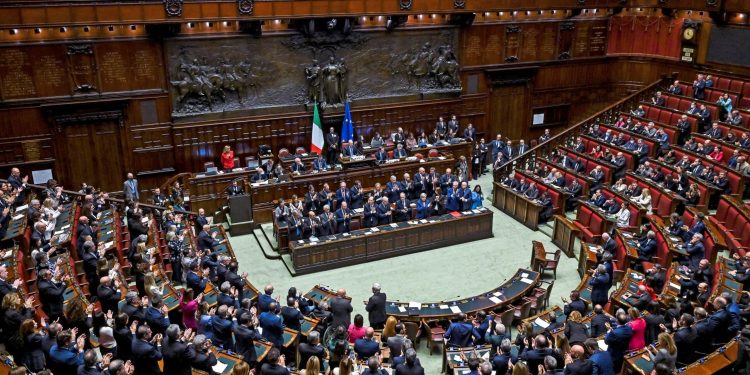 Tre aliquote Irpef e 1,5 mld per fondo ricostruzione: la legge di bilancio arriva in Parlamento