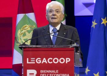 Clima, Mattarella: “Serve impegno straordinario con misure rapide di salvaguardia”