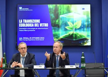 Assovetro: “15 miliardi per net zero al 2050, servono strategie coraggiose e leader forti”