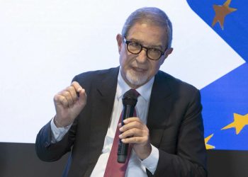 Piano sicurezza Campi Flegrei. Musumeci: “Prima prevenzione strutturale in Italia”