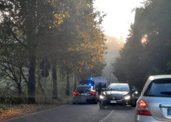 Investì un’anziana in auto, poi la fuga: denunciata la “pirata”, anche lei 79enne