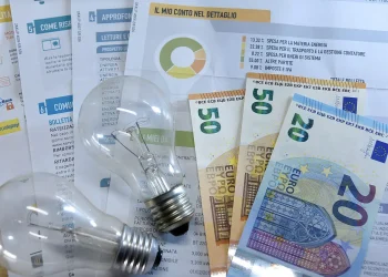 Effetto prezzo gas sull’elettricità: la luce in Italia ai massimi da oltre 20 mesi
