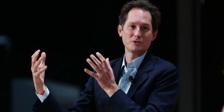 Elkann declina invito Parlamento: “Non ora”. Stellantis: “Cifre liquidazione Tavares lontane da realtà”