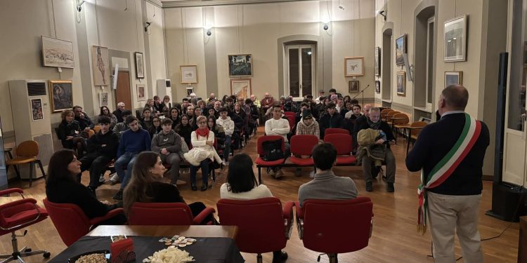 Castel Goffredo, consegna Costituzione neo 18enni