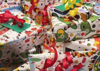 Mantova, grande successo per l’iniziativa “Giocattolo sospeso”