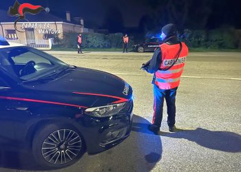 Alla guida dopo aver assunto stupefacenti: via la patente e denuncia