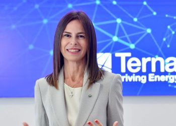 Energia, avviata posa primo cavo sottomarino Tyrrhenian Link: opera pronta dal 2028