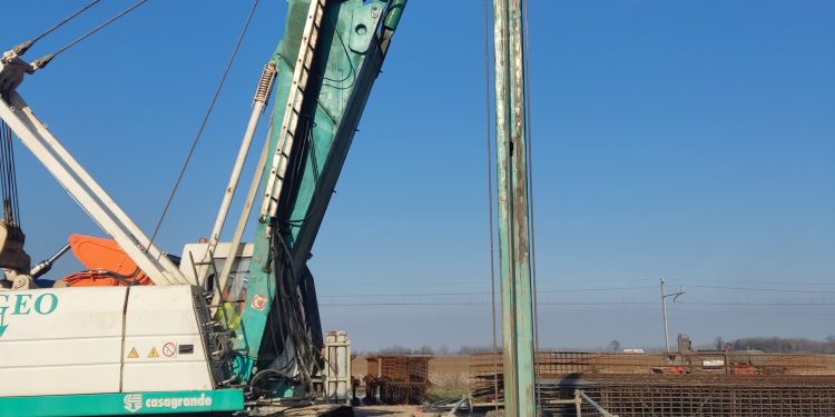 Raddoppio Piadena-Mantova: via ai lavori per il ponte ferroviario tra Piadena e Tornata