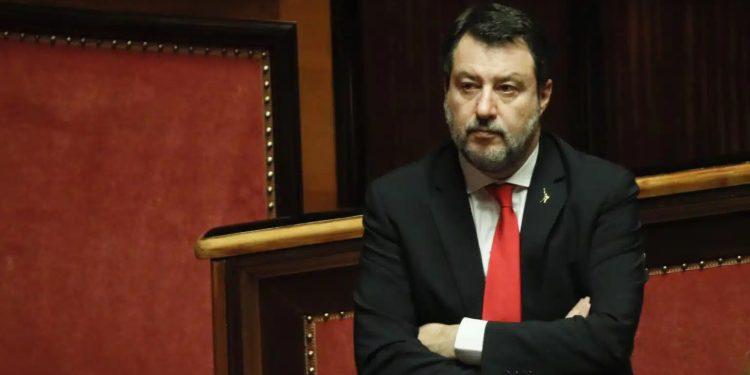 Salvini non teme dazi Usa: “2025 sarà migliore del 2024”. Ma imprese preoccupate
