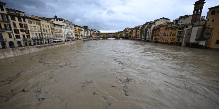 Ancora emergenza maltempo al Centro-Nord: allerta rossa in Toscana ed Emilia Romagna