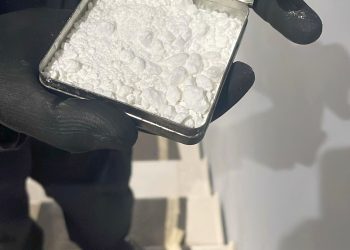 Viavai di persone dall’abitazione del 33enne: in casa aveva un etto di cocaina