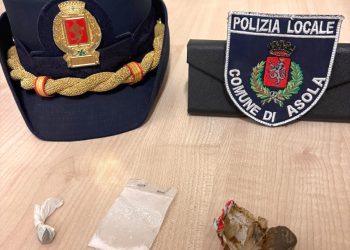 Controlli della polizia locale al Falcone di Asola: trovati hashish e ketamina
