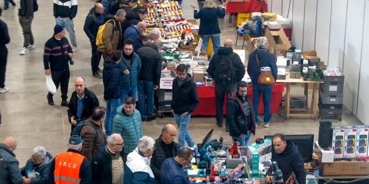 Pienone alla Fiera dell’elettronica e del radioamatore a Gonzaga