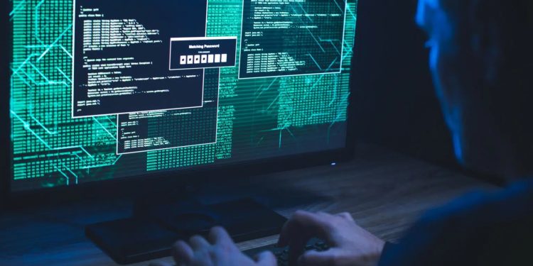 Hacker filorussi attaccano 20 siti italiani: colpiti anche portali aeroporti milanesi