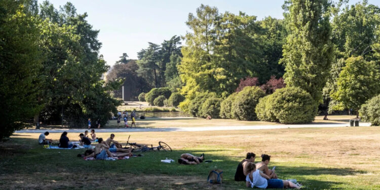 Clima, a marzo mai così caldo in Europa: temperature da record