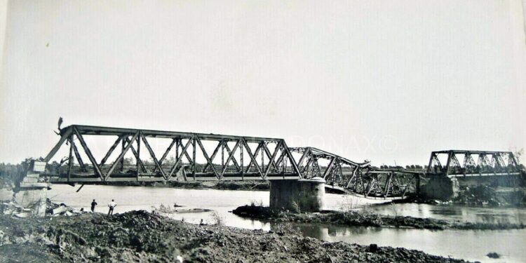 Raddoppio Piadena-Mantova: pronto il progetto per il recupero della locomotiva precipitata nell’Oglio