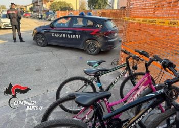 Ragazzino di 13 anni investito da un’automobile mentre va a scuola in bicicletta