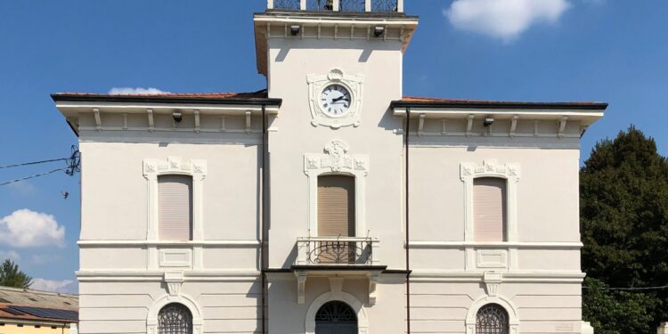 Minaccia di dare fuoco al municipio di Borgo Mantovano: arrestato