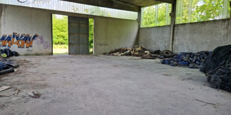 Rave party nei campi di Fontanella Grazioli: la festa finisce con 45 denunce