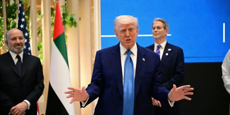 Si chiude il tour del Golfo per il presidente Trump: tanti affari ma meno diplomazia