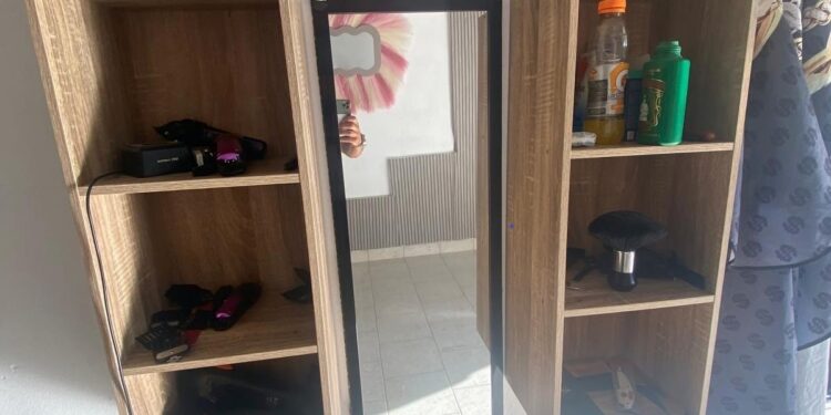 Barbiere abusivo beccato dai carabinieri e dalla polizia locale