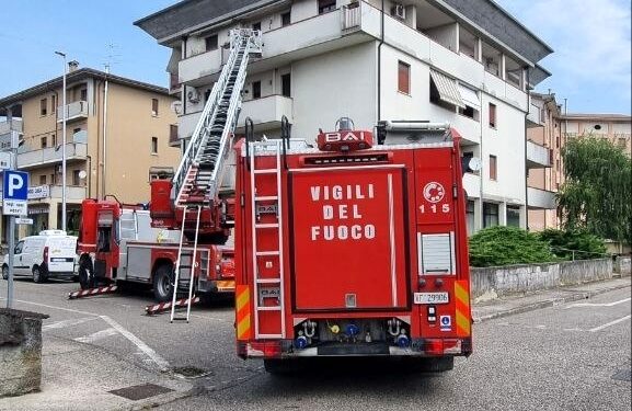 Gli amici non riescono a contattarlo: trovato senza vita nella propria abitazione