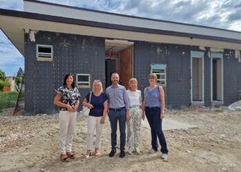 Alessandra Cappellari in visita alla coop Bucaneve di Castel Goffredo