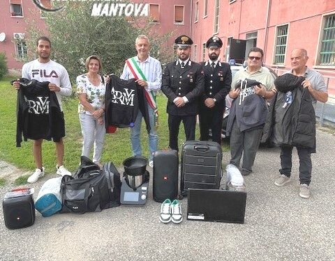 I carabinieri donano la merce sequestrata all’associazione San Benedetto onlus