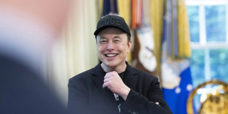 Tesla, maxi incentivo a Musk da 1 trilione in 10 anni. Intanto può incassare bonus da 29 miliardi