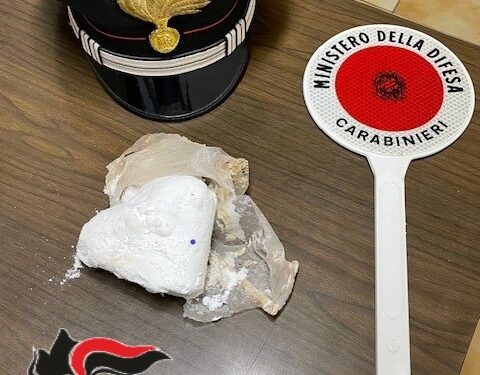 I carabinieri trovano quasi quattro etti di ketamina: sul mercato valgono 70mila euro