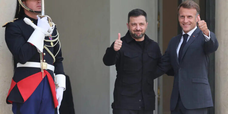 Ucraina, oggi vertice volenterosi: “Pronti a garanzie sicurezza”. Per Mosca: “Inaccettabili”