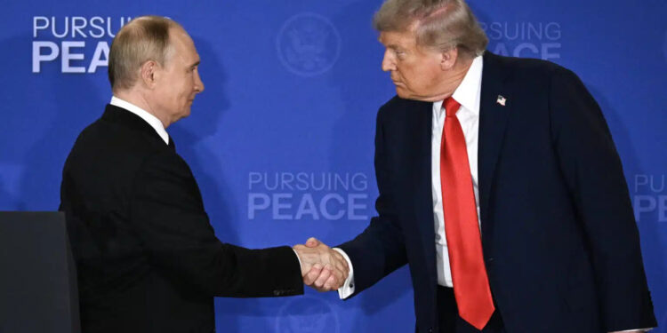 Ucraina, stop degli Stati Uniti al petrolio russo. Ue approva 19esimo pacchetto sanzioni