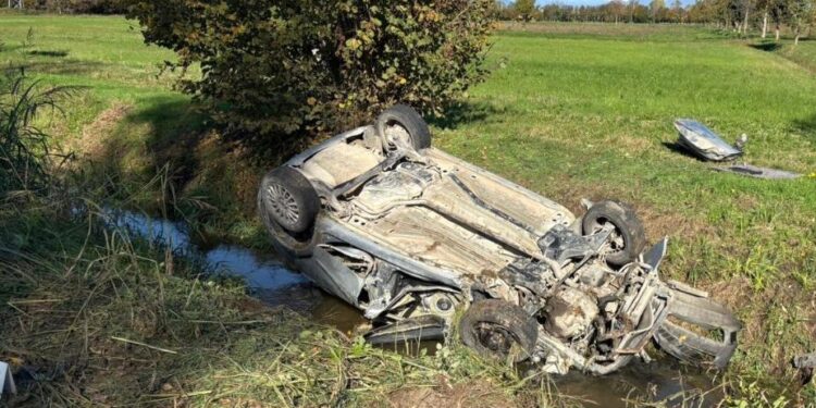 Frontale tra auto e furgoncino: muore 80enne imprenditore agricolo