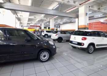 A novembre mercato auto Europa +2,4%: +23,5% per elettriche