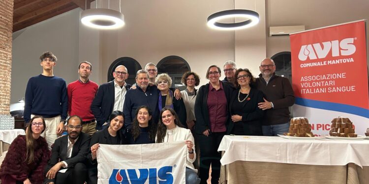 LA PRESIDENTE DI AVIS COMUNALE MANTOVA, CON TUTTO IL DIRETTIVO, RINGRAZIA VOLONTARIE E VOLONTARI NELLA TRADIZIONALE SERATA PER LO SCAMBIO DEGLI AUGURI