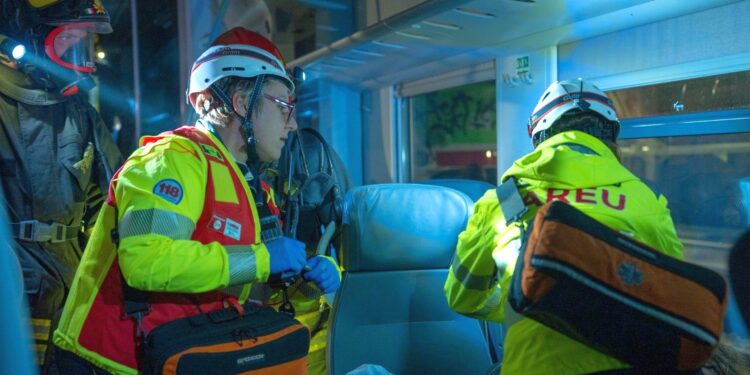 INCIDENTI FERROVIARI COMPLESSI, MAXI–ESERCITAZIONE IN GALLERIA A MALPENSA: AREU AL CENTRO DEL COORDINAMENTO SANITARIO