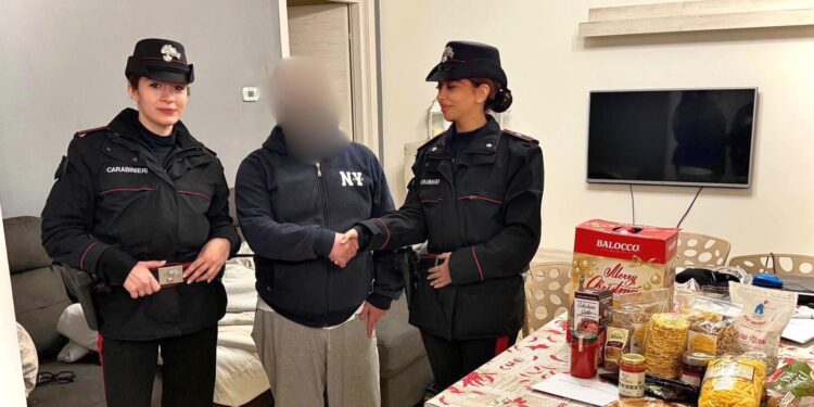 Appena separato e rimasto senza lavoro: viene soccorso dai carabinieri e da un frate