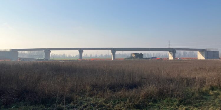 Raddoppio Piadena-Mantova: terminata la struttura del cavalcaferrovia di Marcaria